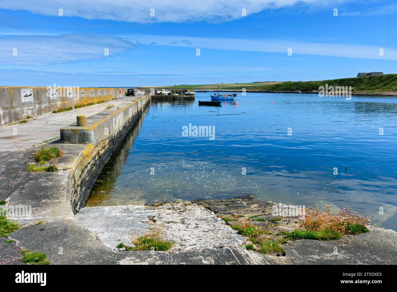 Phillip's Harbour, Harrow, à marée haute. Près de Scarfskerry, Caithness, Écosse, Royaume-Uni, Banque D'Images