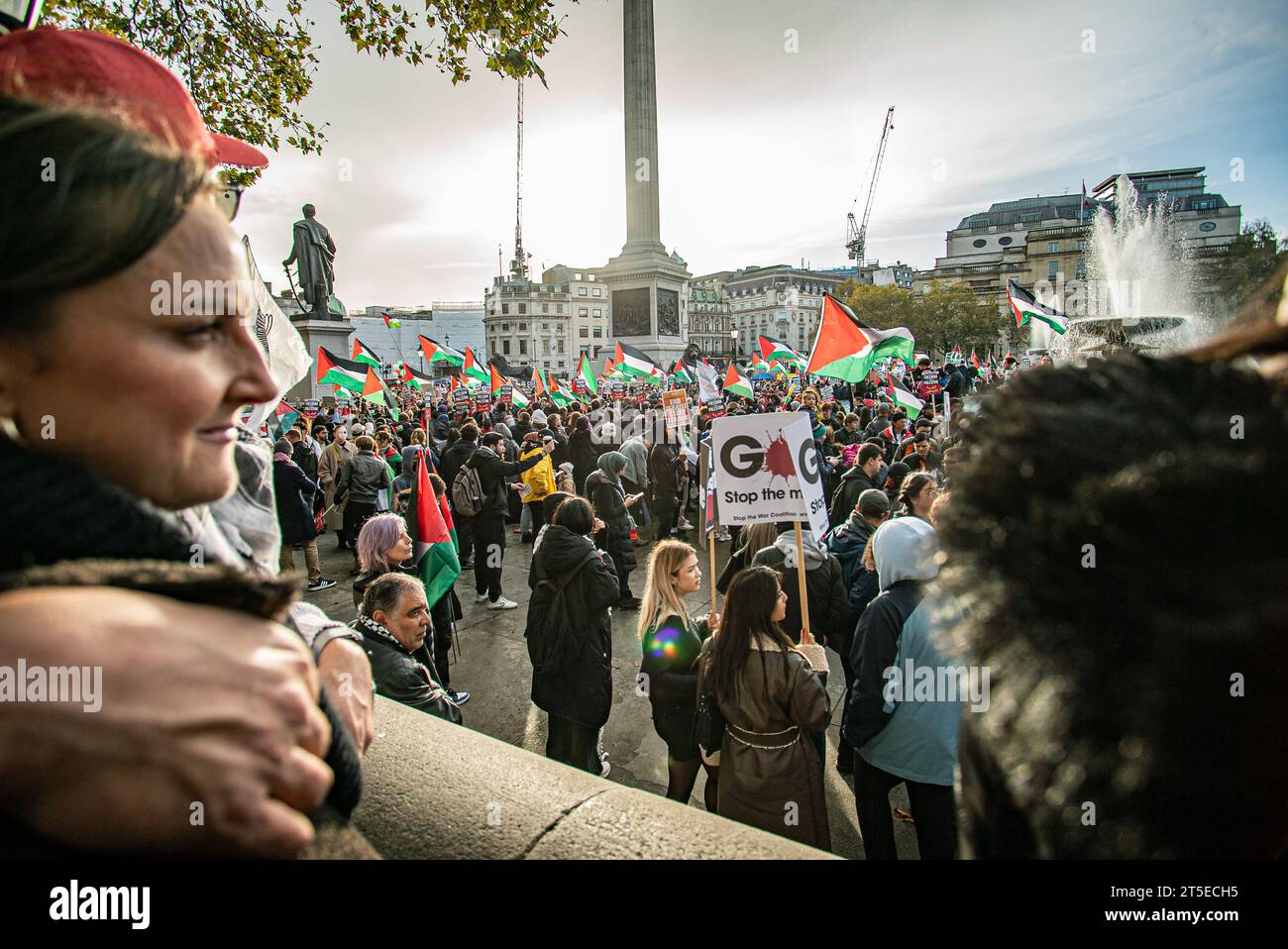 Londres, Royaume-Uni - 3 novembre 2023 : rassemblement pro-palestinien à Trafalgar Square. Banque D'Images