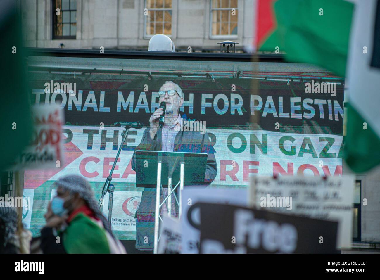 Londres, Royaume-Uni - 3 novembre 2023 : rassemblement pro-palestinien à Trafalgar Square. Banque D'Images