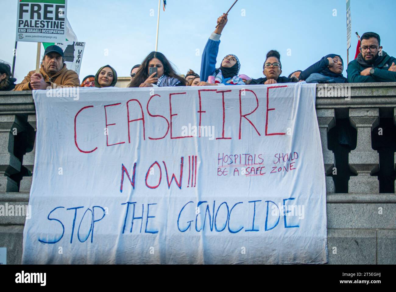 Londres, Royaume-Uni - 3 novembre 2023 : rassemblement pro-palestinien à Trafalgar Square. Banque D'Images