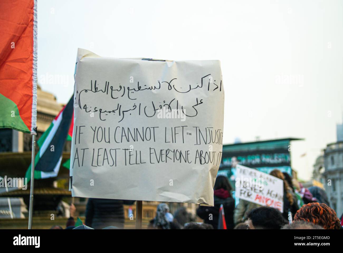 Londres, Royaume-Uni - 3 novembre 2023 : rassemblement pro-palestinien à Trafalgar Square. Banque D'Images