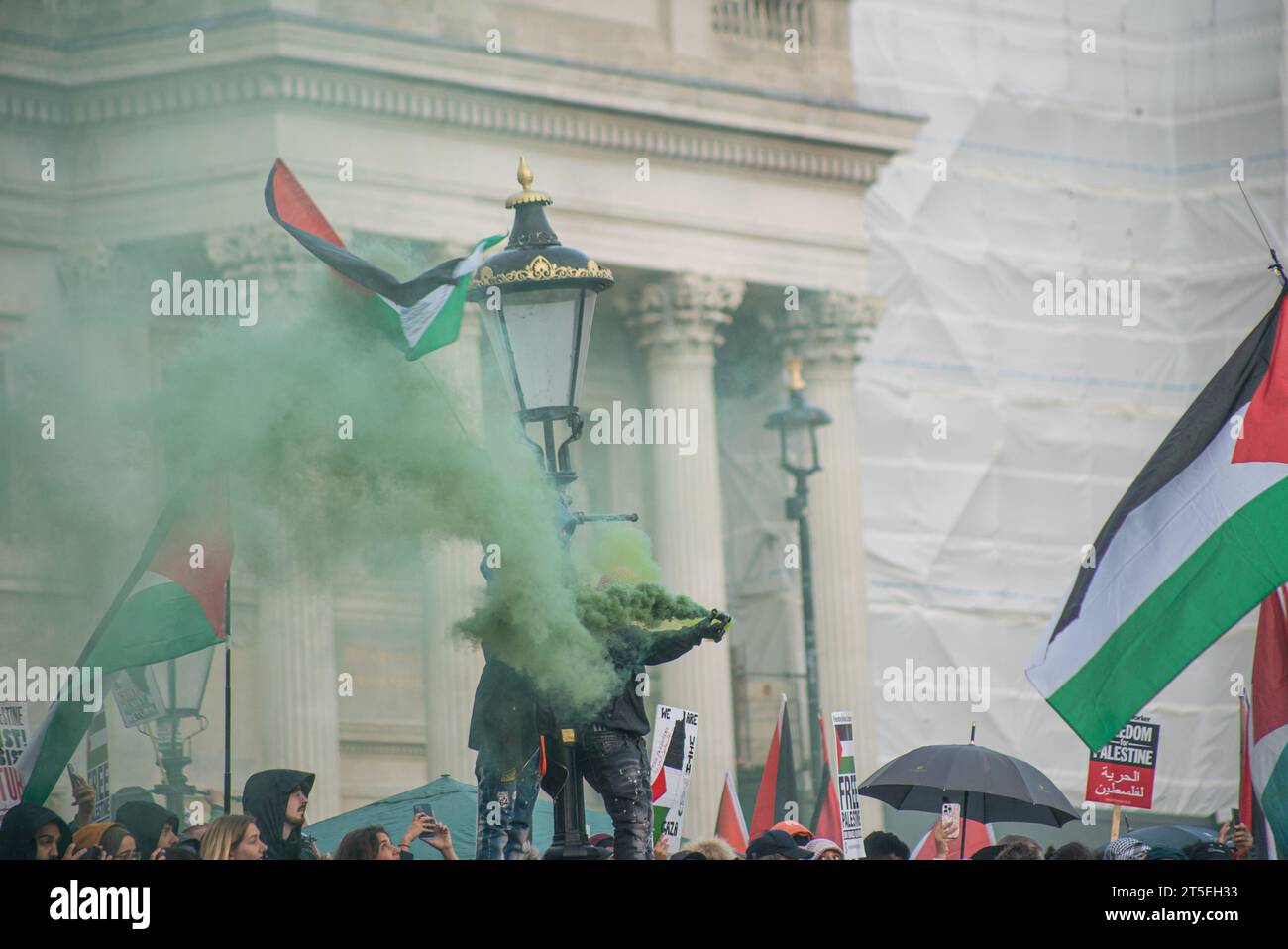 Londres, Royaume-Uni - 3 novembre 2023 : rassemblement pro-palestinien à Trafalgar Square. Banque D'Images