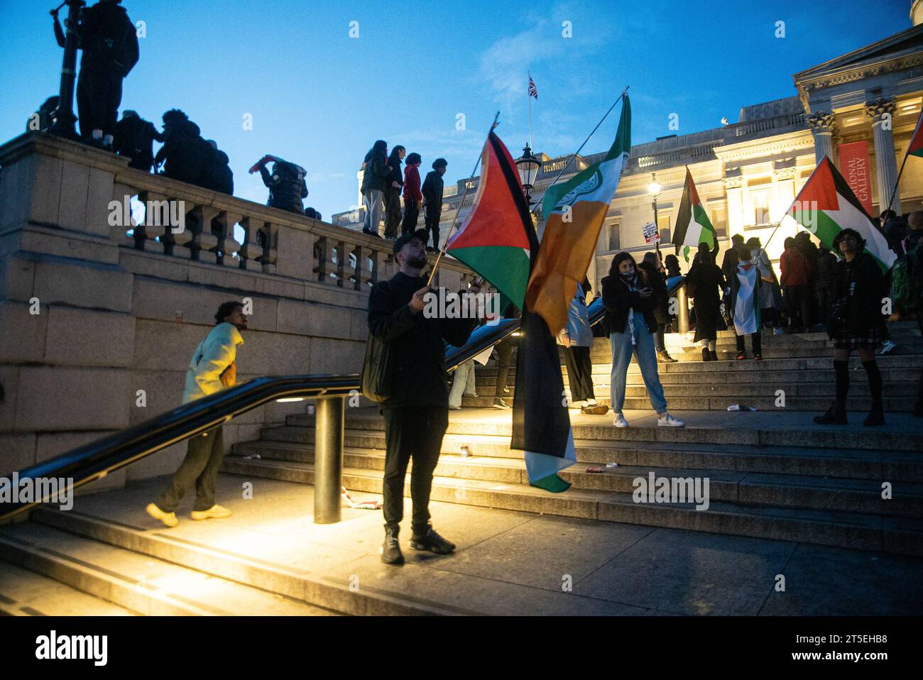 Londres, Royaume-Uni - 3 novembre 2023 : rassemblement pro-palestinien à Trafalgar Square. Banque D'Images