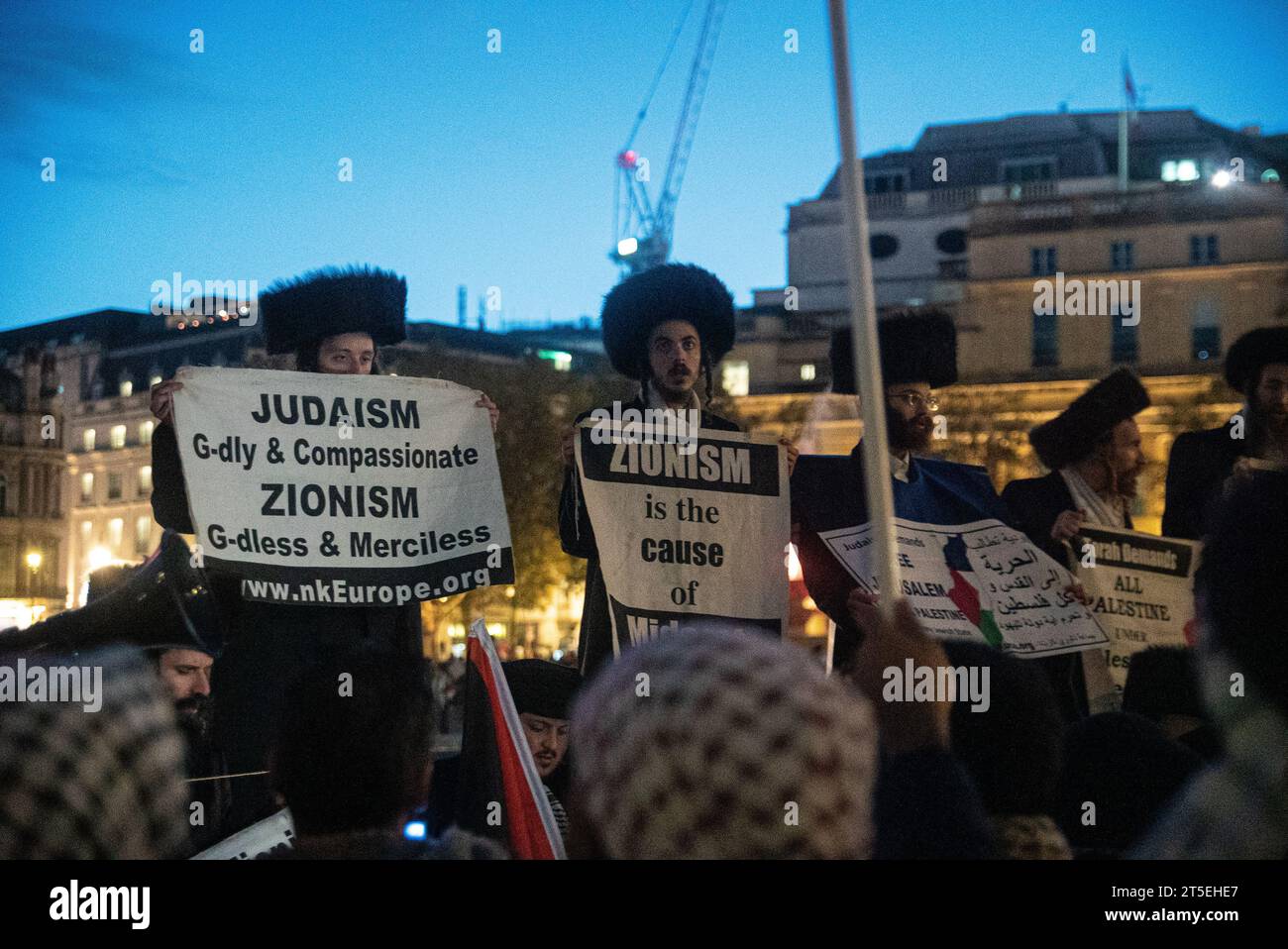 Londres, Royaume-Uni - 3 novembre 2023 : rassemblement pro-palestinien à Trafalgar Square. Banque D'Images