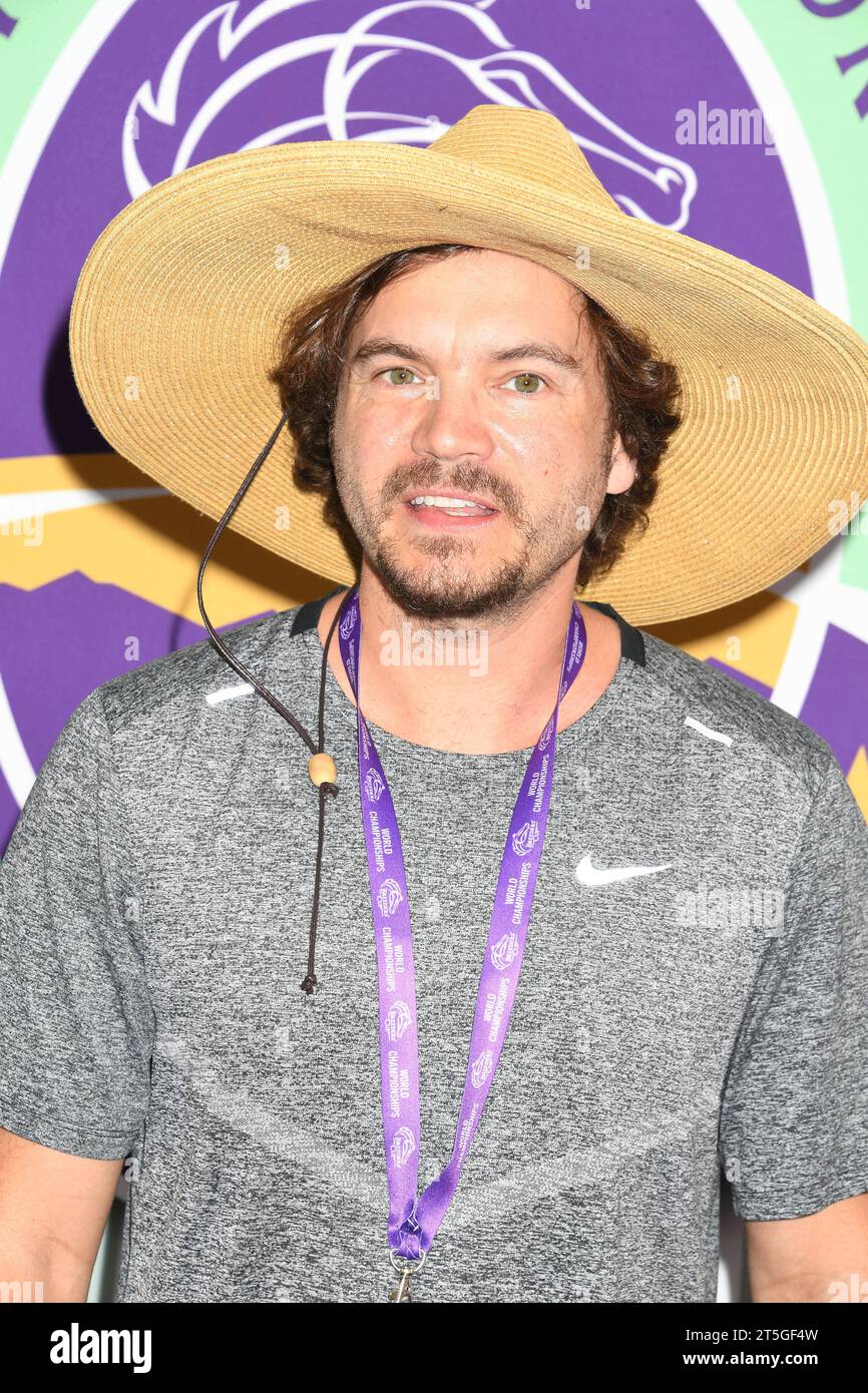 ARCADIA, CALIFORNIE - 04 NOVEMBRE : Emile Hirsch participe aux Championnats du monde Breeders Cup 2023 à Santa Anita Park le 04 novembre 2023 à Arcadia, Californie. Copyright : xJeffreyxMayerx crédit : Imago/Alamy Live News Banque D'Images