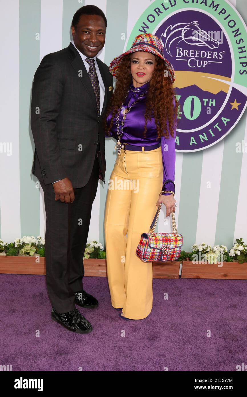 Arcadia, États-Unis. 04 novembre 2023. LOS ANGELES - 4 NOVEMBRE : Avery Johnson, Cassandra Johnson aux Championnats du monde de coupe des éleveurs 2023 à Santa Anita Park le 4 novembre 2023 à Arcadia, CA (photo de Katrina Jordan/Sipa USA) crédit : SIPA USA/Alamy Live News Banque D'Images