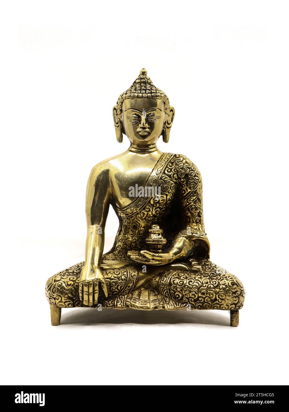 statue dorée complexe de bouddha méditant dans la paix fabriqué à la main avec de beaux et exquis détails, à partir d'une collection d'objets antiques de luxe, i Banque D'Images