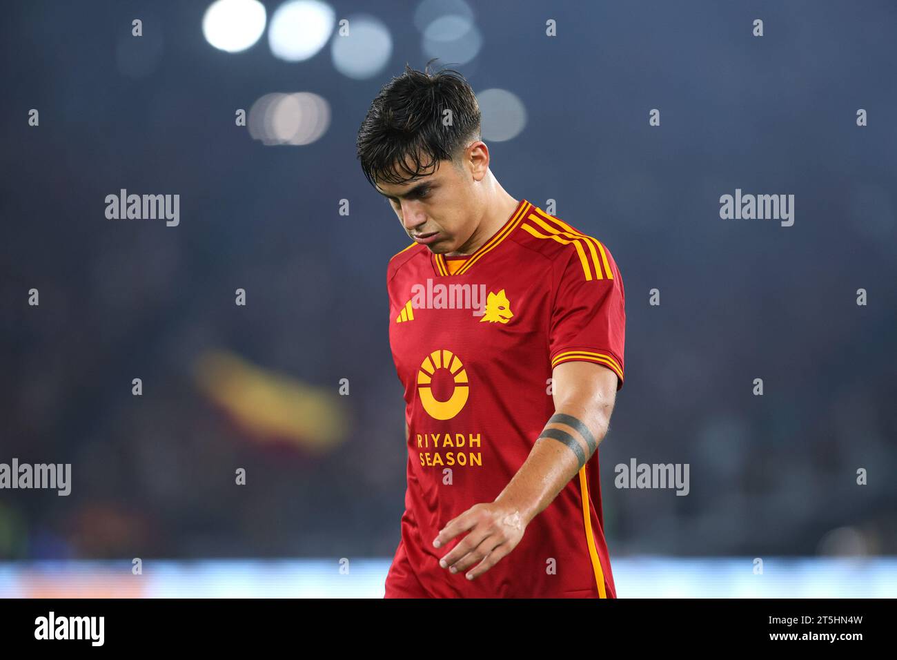 Rome, Italie. 05 novembre 2023. Paulo Dybala de Roma réagit lors du championnat italien Serie A match de football entre L'AS Roma et l'US Lecce le 5 novembre 2023 au Stadio Olimpico à Rome, Italie - photo Federico Proietti/DPPI crédit : DPPI Media/Alamy Live News Banque D'Images
