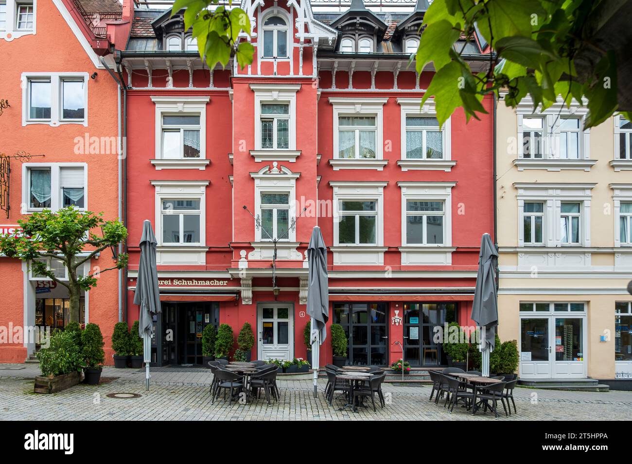 Architecture historique de 1899 dans la Wassertorstrasse dans la vieille ville d'Isny im Allgäu, Bade-Württemberg, Allemagne, état 9 juin 2020. Banque D'Images