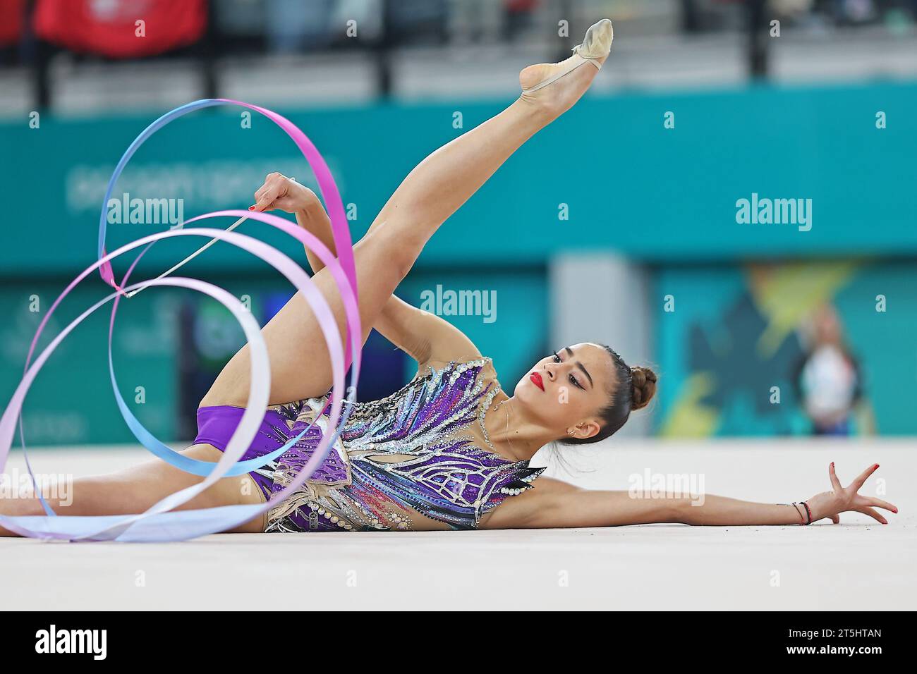 Santiago, Chili. 04 novembre 2023. Marina Malpica du Mexique se produit lors de la finale des clubs individuels la gymnastique rythmique, lors des Jeux panaméricains de Santiago 2023, au Centro de deportes colectivos, à Santiago le 04 novembre. Photo : Heuler Andrey/DiaEsportivo/Alamy Live News crédit : DiaEsportivo/Alamy Live News Banque D'Images