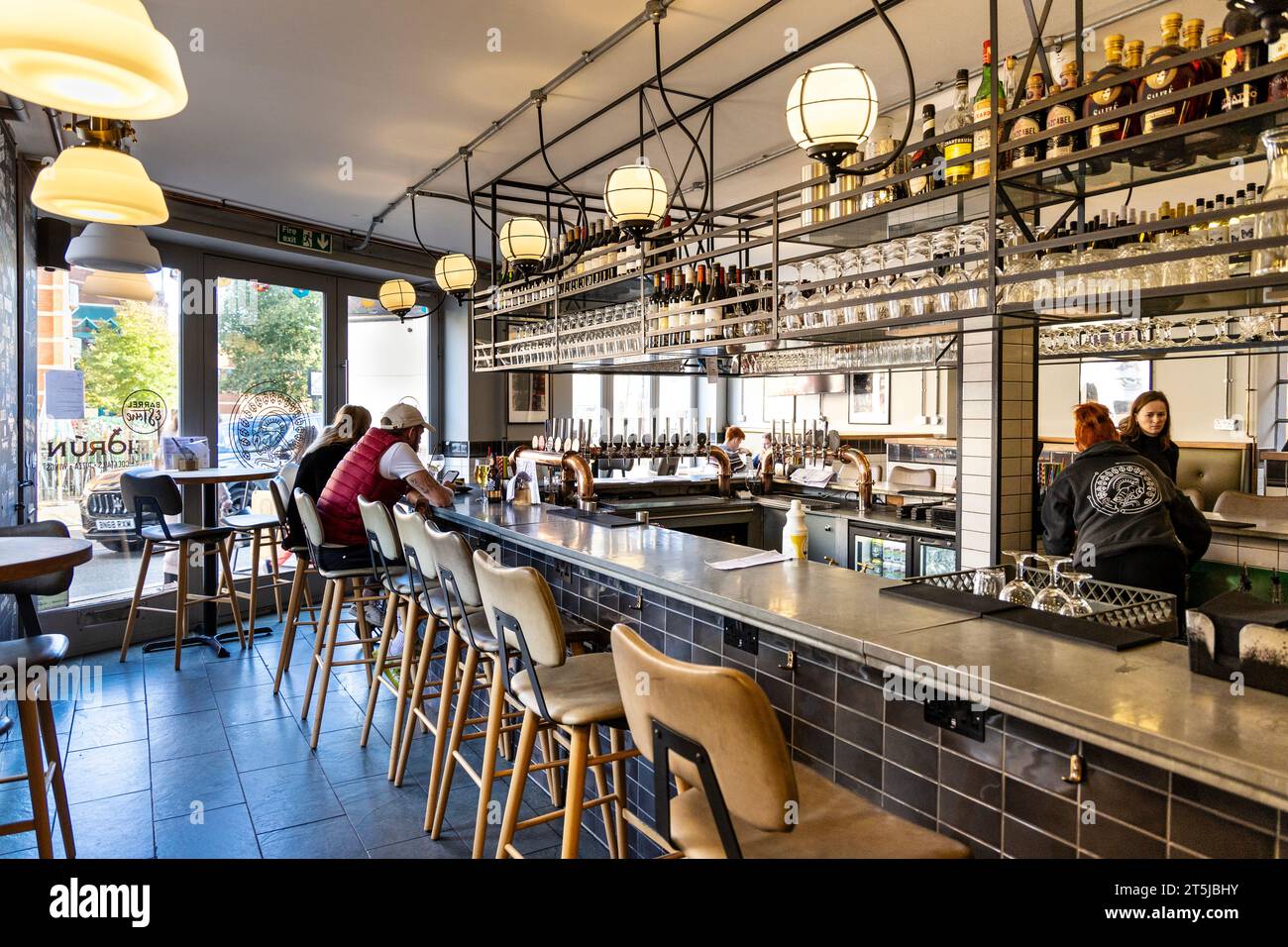 Intérieur de Heidrun Tap Room, High Wycombe, Buckinghamshire, Angleterre Banque D'Images