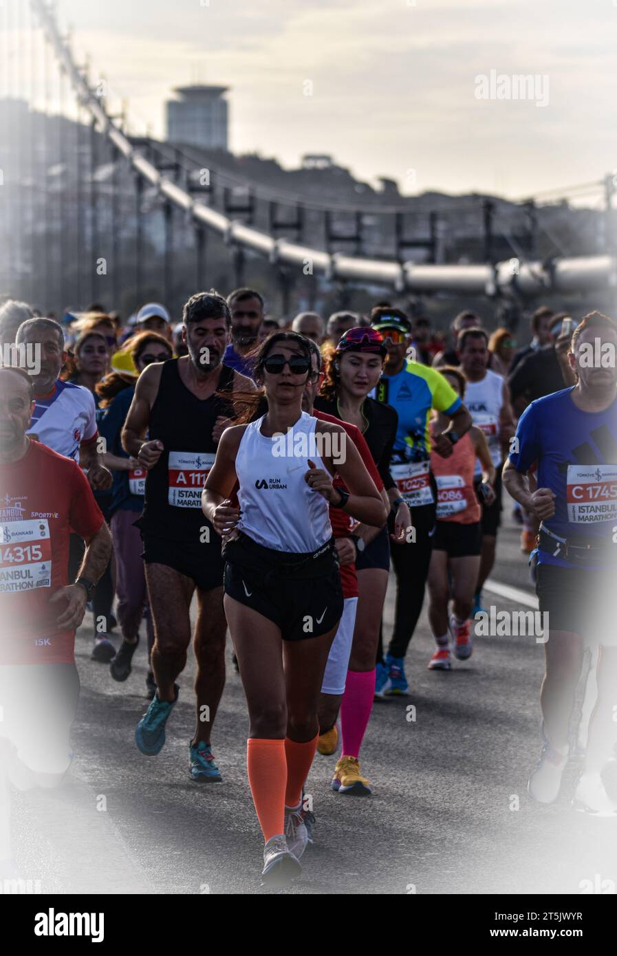 istanbul Turkiye 11.05. 2023 45.ème Marathon intercontinental en novembre, Marathon d'Istanbul, à l'occasion du 100e anniversaire de la République de Tur Banque D'Images istanbul Turkiye 11.05. 2023 45.ème Marathon intercontinental en novembre, Marathon d'Istanbul, à l'occasion du 100e anniversaire de la République de Tur Banque D'Images