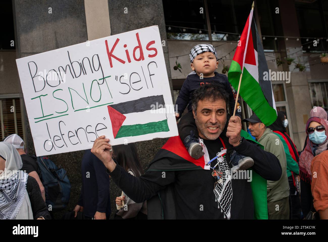 Bombing Kids n'est pas un signe d'autodéfense. Rassemblement pro-palestinien pour le cessez-le-feu israélo-palestinien.Freedom Plaza. Washington DC. ÉTATS-UNIS. Novembre 4. 2023 Banque D'Images