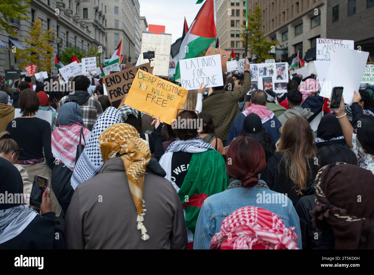 Manifestation pro-palestinienne pour le cessez-le-feu Israël-Gaza sur Freedom Plaza. Washington DC. ÉTATS-UNIS. Novembre 4. 2023 Banque D'Images