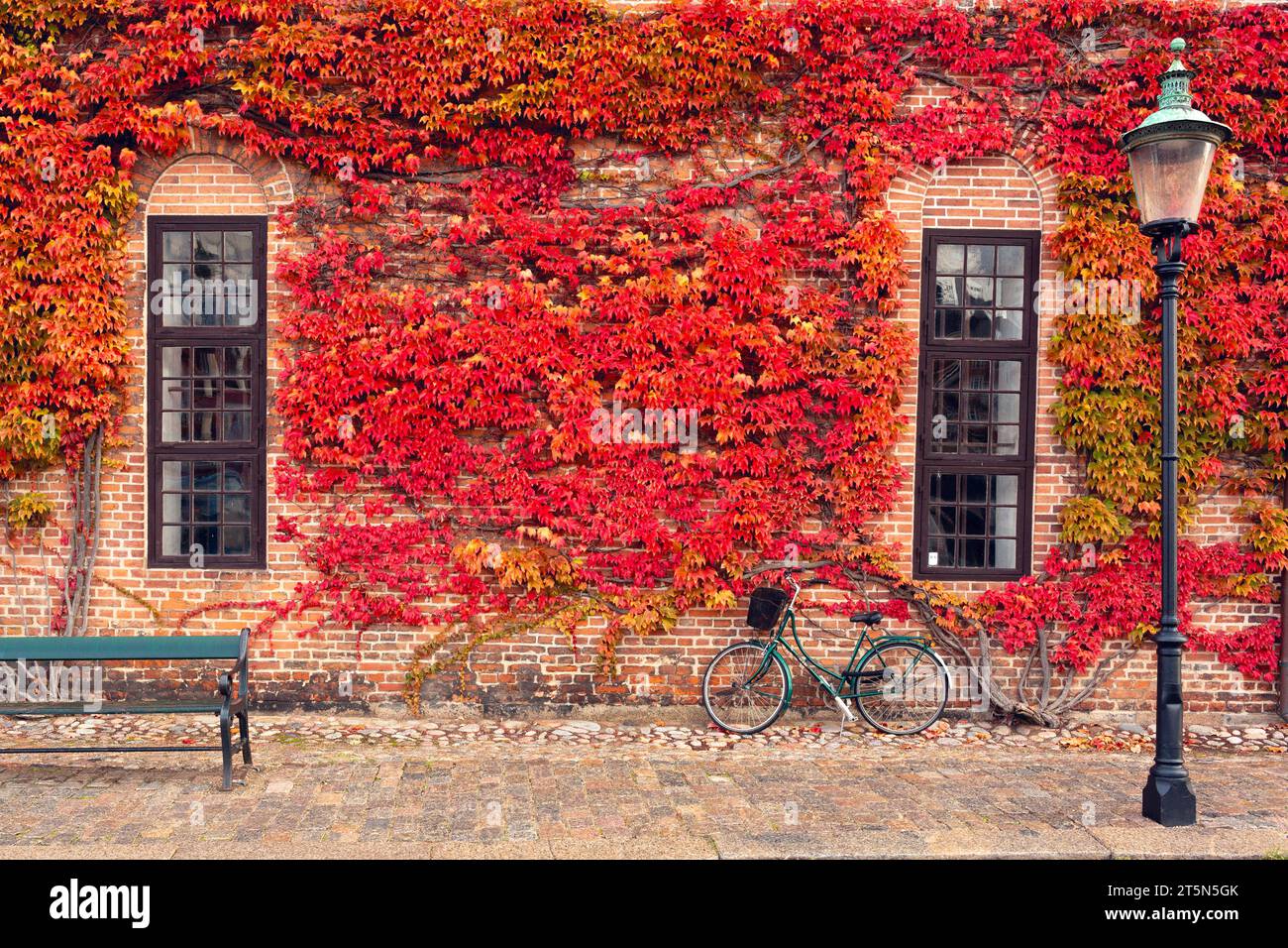 Copenhague, Danemark - 23 octobre 2023 : mur du bâtiment du Statens Forsvarshistoriske Museum, en automne Banque D'Images