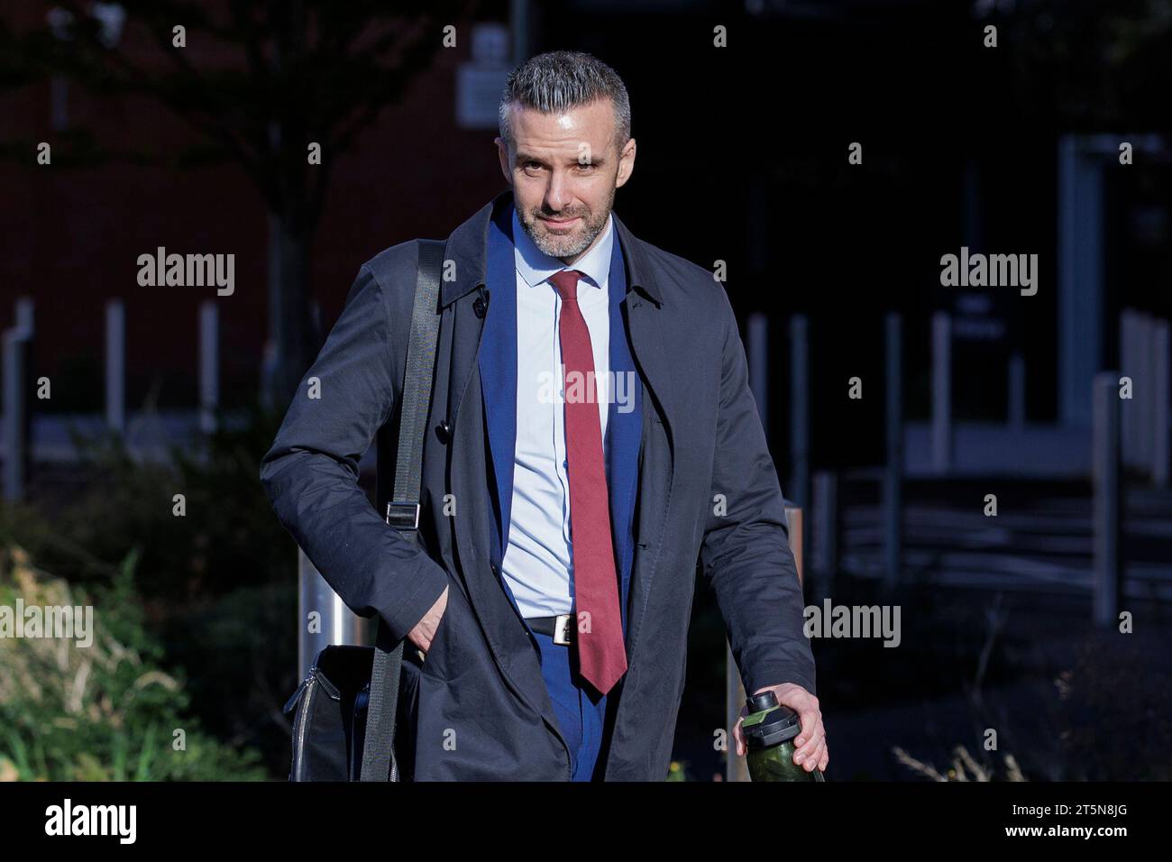 Le chef adjoint Bobby Singleton quitte Cromac House à Belfast après une entrevue au Northern Ireland Policing Board pour le rôle de chef de la police d'Irlande du Nord. Date de la photo : lundi 6 novembre 2023. Banque D'Images