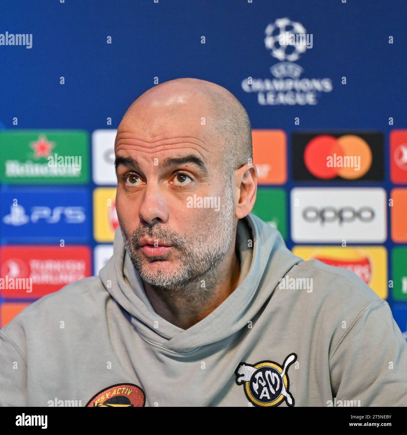 Manchester, Angleterre, 6 novembre 2023. Le Manager de Manchester City PEP Guardiola s'entretient avec la presse lors de la conférence de presse V Young Boys de Manchester City UEFA Champions League (image de crédit : ©Cody Froggatt/Alamy Live News) Banque D'Images