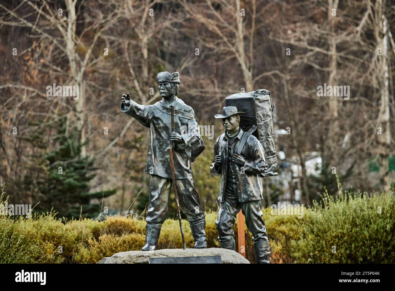 Skagway une ville compacte dans le sud-est de l'Alaska, Skagway Centennial Statue - Skookum Jim Statue Banque D'Images