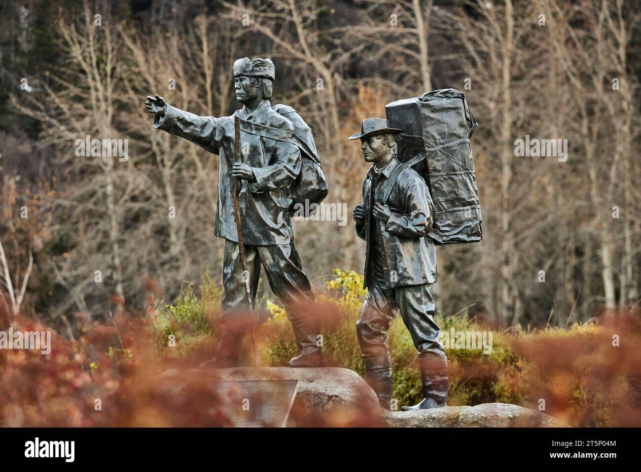 Skagway une ville compacte dans le sud-est de l'Alaska, Skagway Centennial Statue - Skookum Jim Statue Banque D'Images