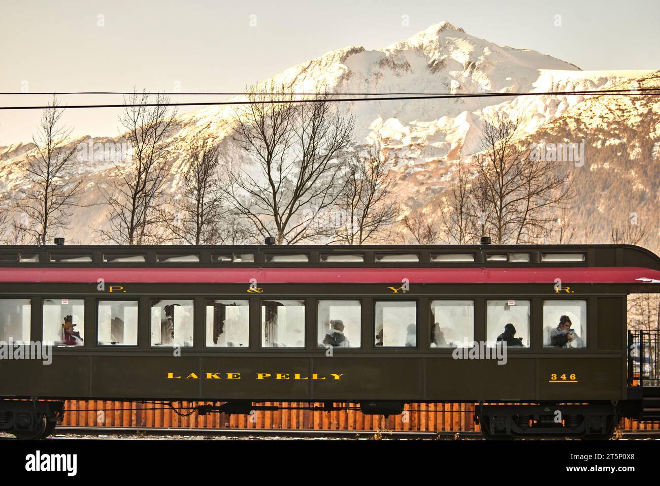 Skagway une ville compacte dans le sud-est de l'Alaska, White Pass et vue de la route du Yukon depuis le train ou une épave Banque D'Images
