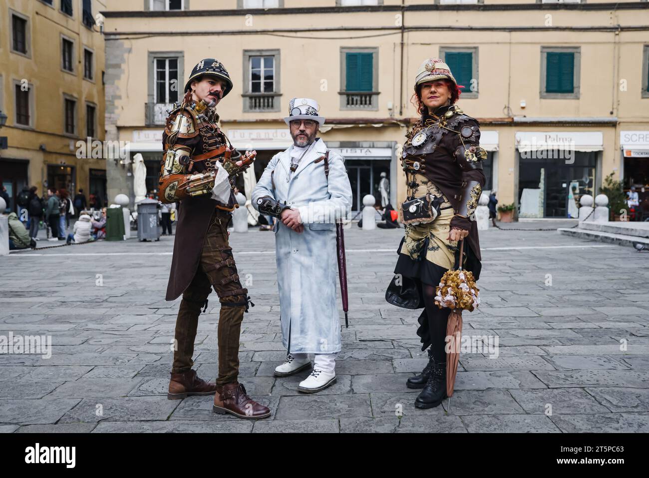 Lucca, Italie. 03 novembre 2023. Vue générale d'un cosplayer au festival Lucca Comics & Games 2023 le 03 novembre 2023 à Milan, Italie (photo Alessandro Bremec/NurPhoto) crédit : NurPhoto SRL/Alamy Live News Banque D'Images