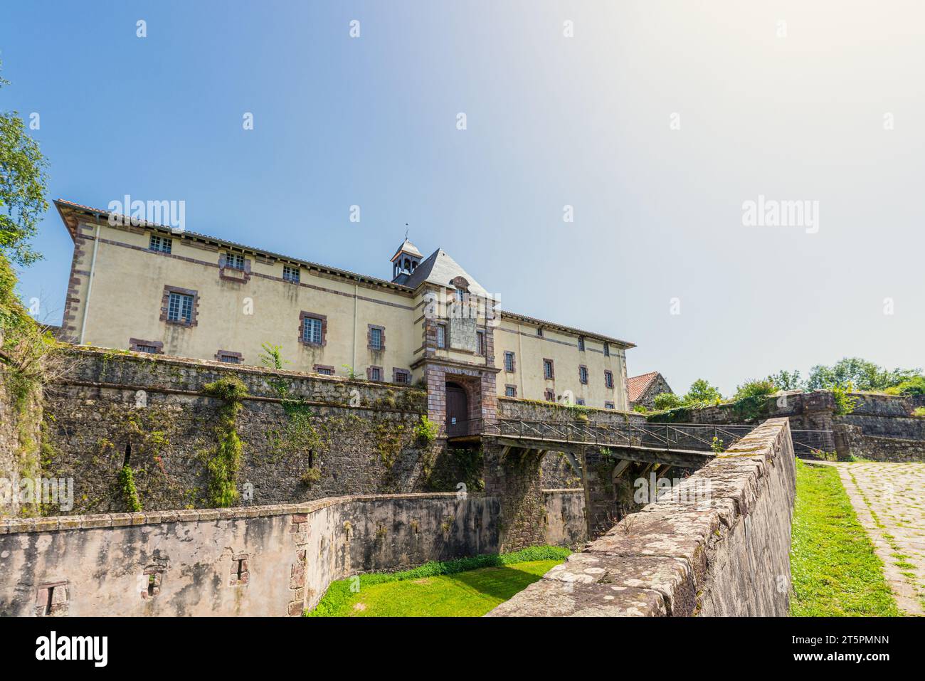 Vue extérieure de la Citadelle de Mendiguren à Saint-Jean-pied-de-Port, France Banque D'Images