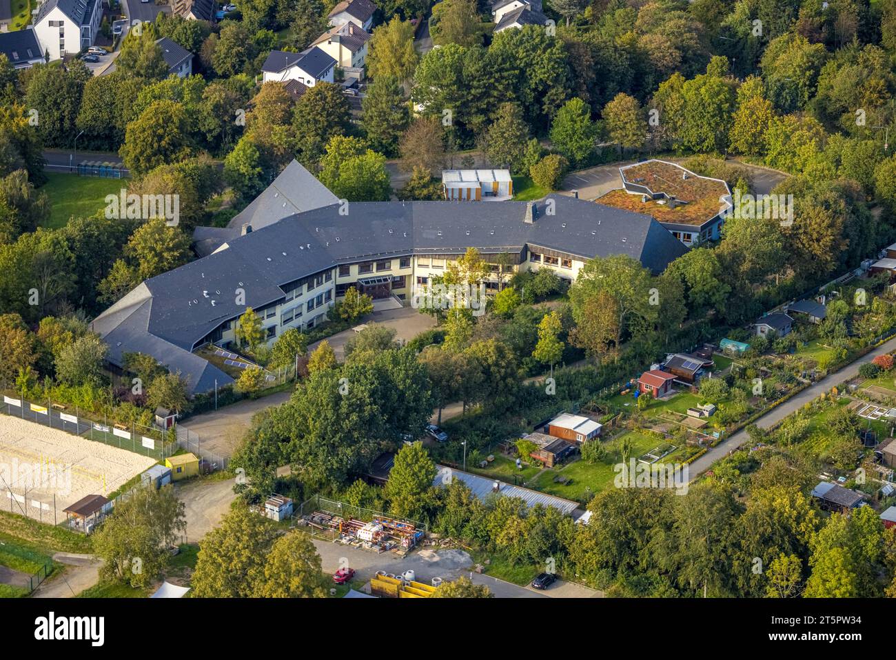 Vue aérienne, école Rudolf Steiner - Freie Waldorfschule, Siegen-Giersberg, Siegen, Siegerland, Rhénanie du Nord-Westphalie, Allemagne, Education, Educationa Banque D'Images