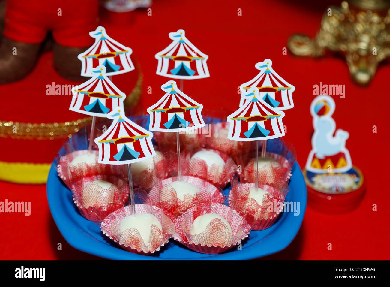 Délicieux bonbons de fête, bonbons de célébration, nourriture de réception Banque D'Images