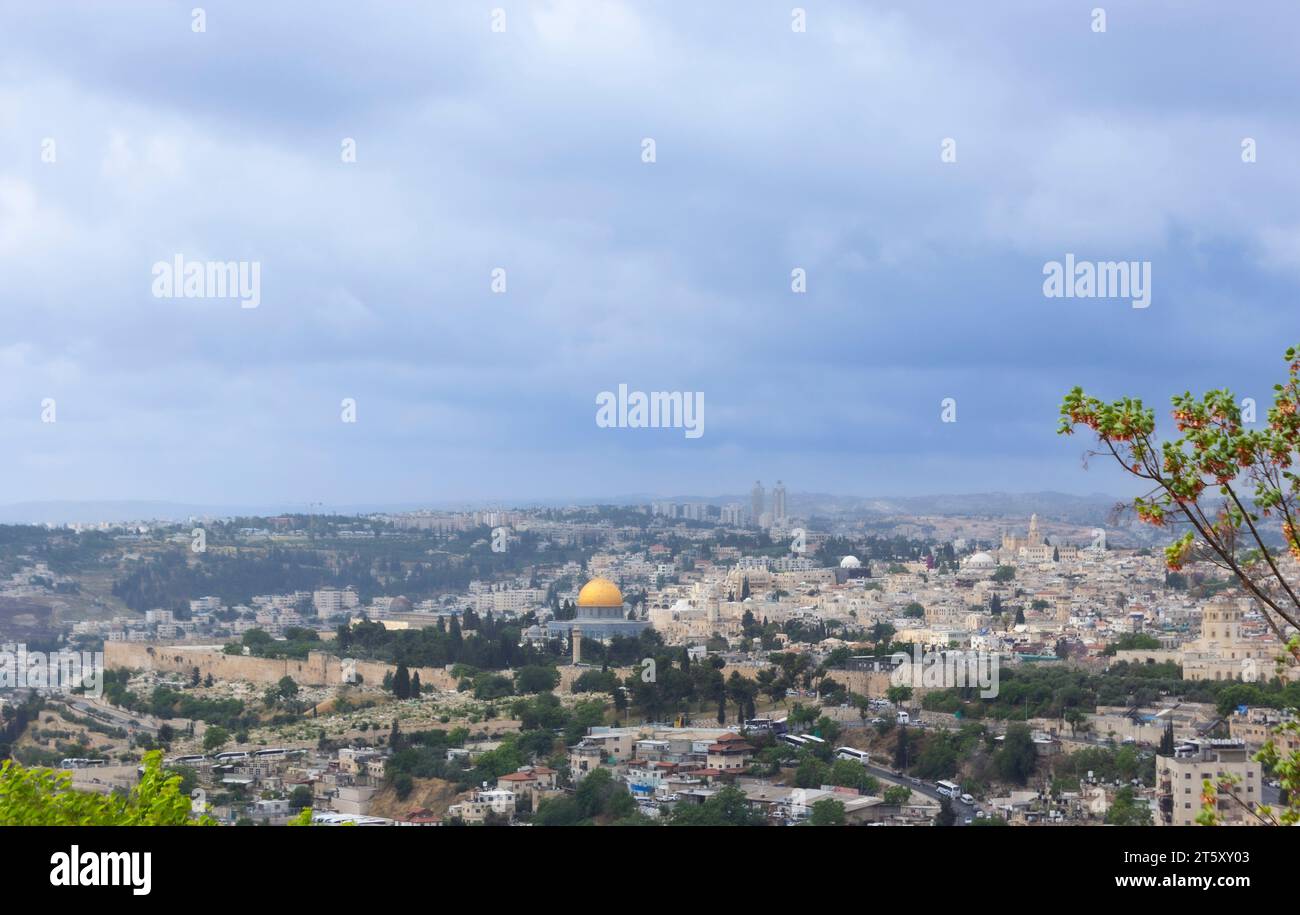 Vue aérienne de l'enceinte de la mosquée Al-Aqsa au sommet du Mont du Temple, Jérusalem, Israël. Banque D'Images