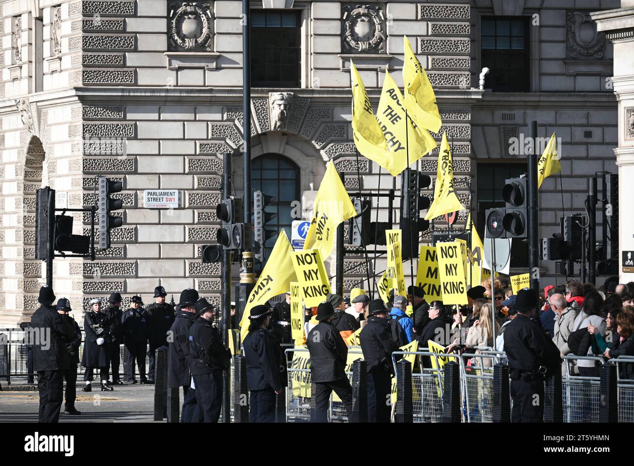 Whitehall, Londres, Royaume-Uni. 7 novembre 2023. Les manifestants républicains et les anti-monarchistes se réunissent sur la place du Parlement du premier discours du roi, l'ouverture d'État du Parlement, Londres, Royaume-Uni. Crédit : Voir Li/Picture Capital/Alamy Live News Banque D'Images