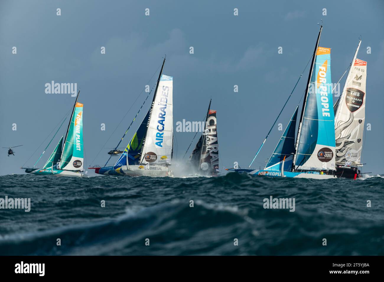 GOODCHIL Sam (gbr), KOCH Antoine (fra), pour la planète, SIMON Sébastien (fra), MARTINEZ Iker (spa), GROUPE Dubreuil, RUYANT Thomas (fra), LAGRAVIERE Morgan (fra), for People, SOREL Maxime (fra), PRATT Christopher (fra), V et B - Monbana - Mayenne, COUSIN Manuel (fra), GIRAUD Clément (fra), coupe de pouce - Giffard manutention, action lors du départ de la 16e édition de la Transat Jacques Vabre, course de plaisance du Havre, France à fort de France, Martinique, le 7 novembre, 2023 - photo Pierre Bourras / DPPI Banque D'Images