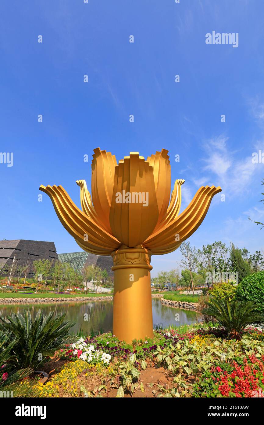 Ville de Tangshan - 28 mai 2016 : Macao florissant paysage miniature de sculpture de lotus, dans le parc, ville de Tangshan, Hebei, Chine Banque D'Images