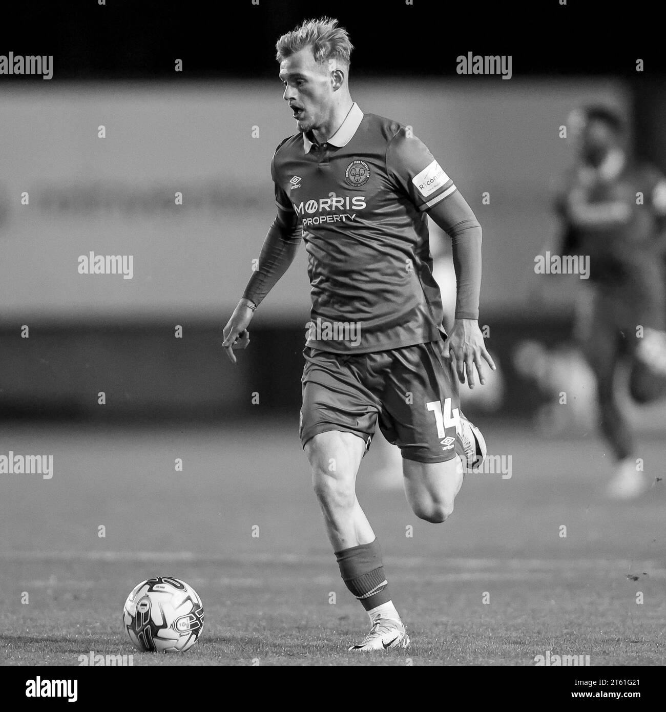 Shrewsbury, Royaume-Uni. 07 novembre 2023. Taylor Perry de Shrewsbury dans l'attaque menée lors du match EFL Sky Bet League 1 entre Shrewsbury Town et Bolton Wanderers à croud Meadow, Shrewsbury, Angleterre le 7 novembre 2023. Photo de Stuart Leggett. Usage éditorial uniquement, licence requise pour un usage commercial. Aucune utilisation dans les Paris, les jeux ou les publications d'un seul club/ligue/joueur. Crédit : UK Sports pics Ltd/Alamy Live News Banque D'Images