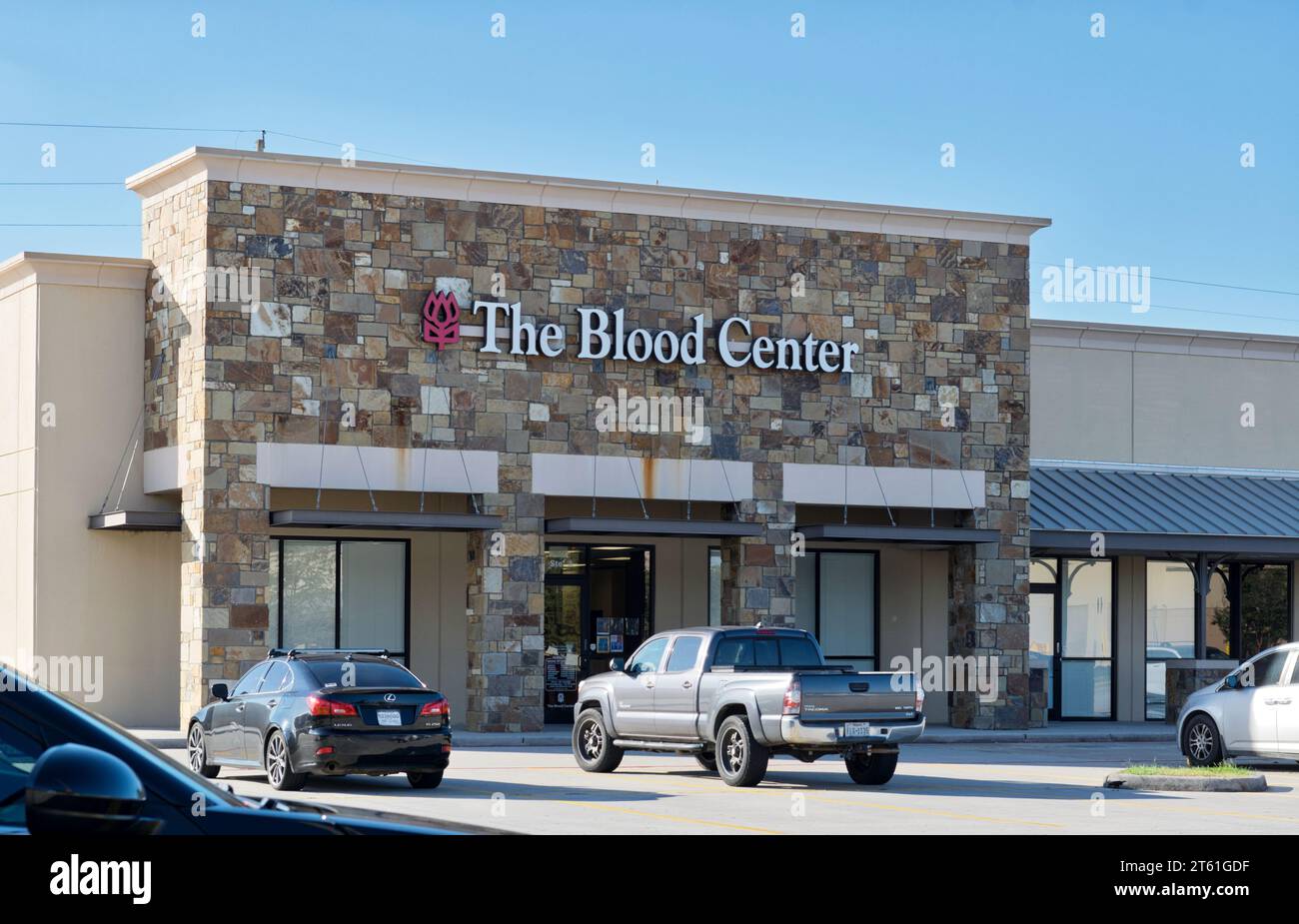 Houston, Texas États-Unis 09-24-2023, l'extérieur de la vitrine du Blood Center à Houston, TX. Chaîne commerciale des centres de donneurs de sang à but non lucratif. Banque D'Images