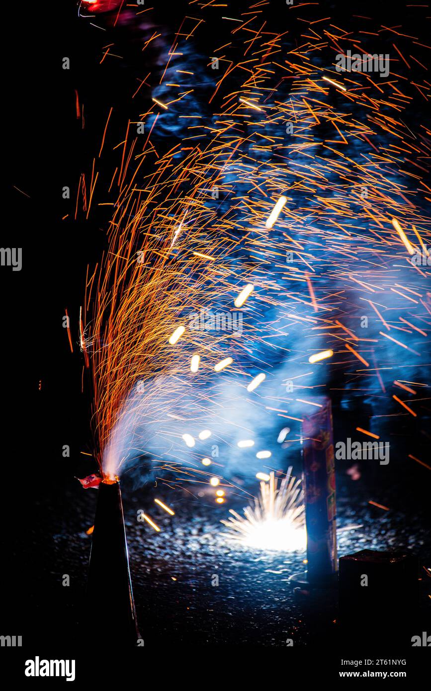 Feux d'artifice lumière spectacle étincelles Banque D'Images