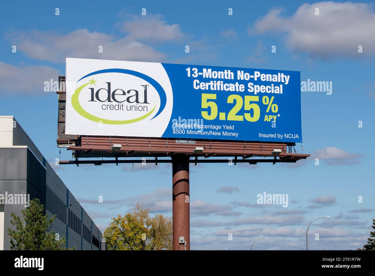 Lino Lakes, Minnesota. Panneau publicitaire annonçant le taux d'intérêt élevé de CD à la caisse de crédit. Banque D'Images