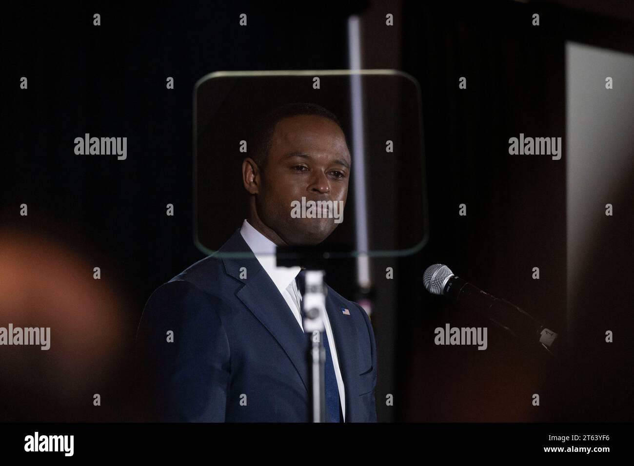 Louisville, États-Unis. 07 novembre 2023. Le procureur général Daniel Cameron donne un discours de concession après avoir été battu par Andy Beshear dans la course pour le gouverneur du Kentucky au Louisville Marriott Downtown à Louisville, Kentucky le mardi 7 novembre 2023. (Photo de Christian Monterrosa/Sipa USA) crédit : SIPA USA/Alamy Live News Banque D'Images