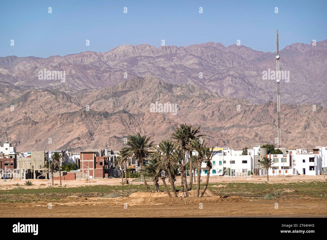 Neue moderne Wohnhäuser am Stadtrand, Dahab, Sinai, Ägypten Banque D'Images