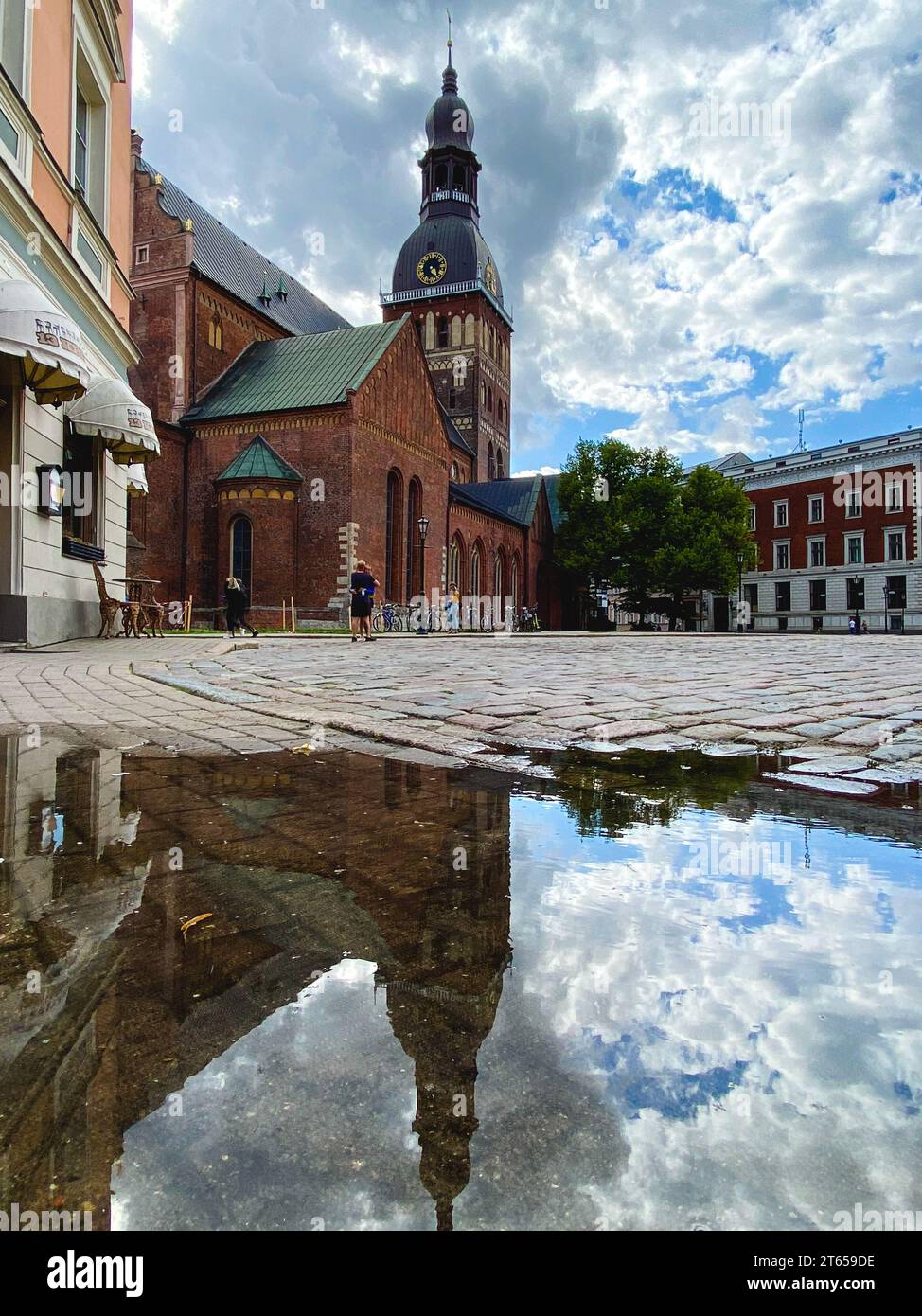 Riga ville est la capitale de la Lettonie pour des vacances toute l'année, avec de nombreux monuments anciens et un excellent climat, Riga ville, Lettonie, 08-17-2021 Banque D'Images