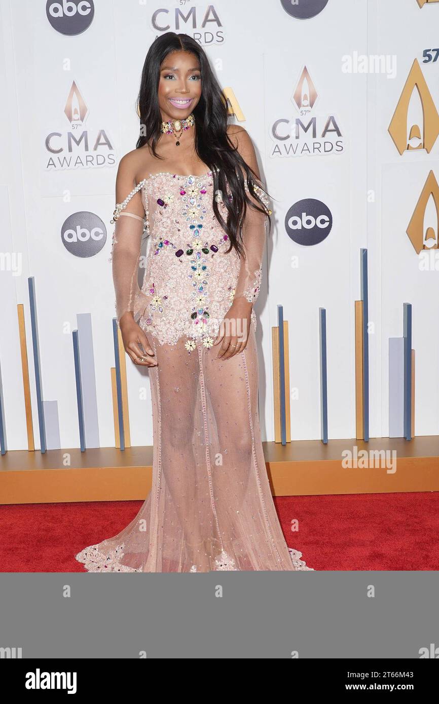 Nashville, Tennessee, États-Unis. 08 novembre 2023. Sacha. 57e cérémonie annuelle des CMA Awards, la plus grande soirée de musique country, organisée au Music City Center. Copyright photo : xAdMedia/xMediaPunchx crédit : Imago/Alamy Live News Banque D'Images