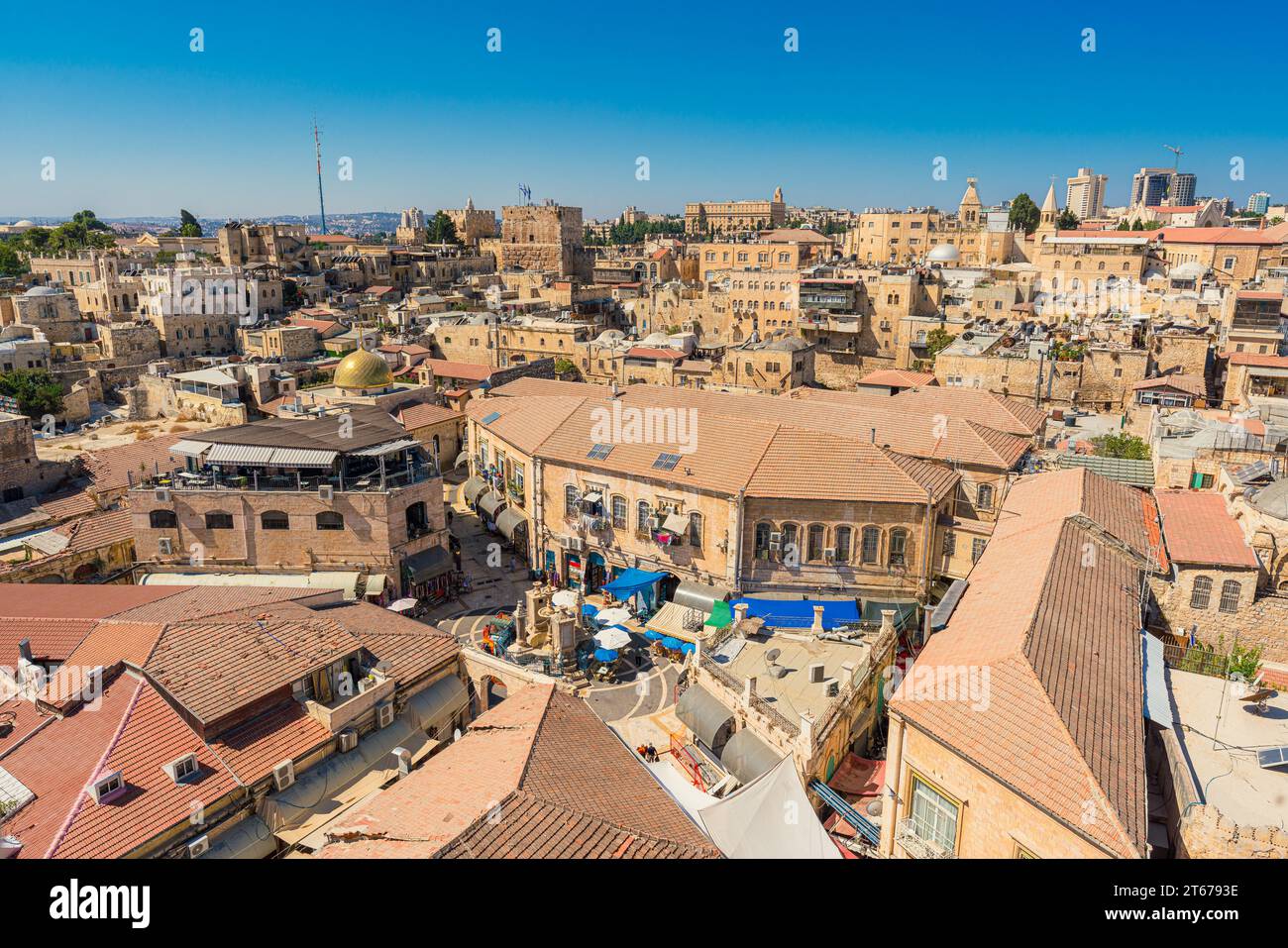 Vue en haut angle de la région du Muristan dans le quartier chrétien de la vieille ville de Jérusalem Banque D'Images