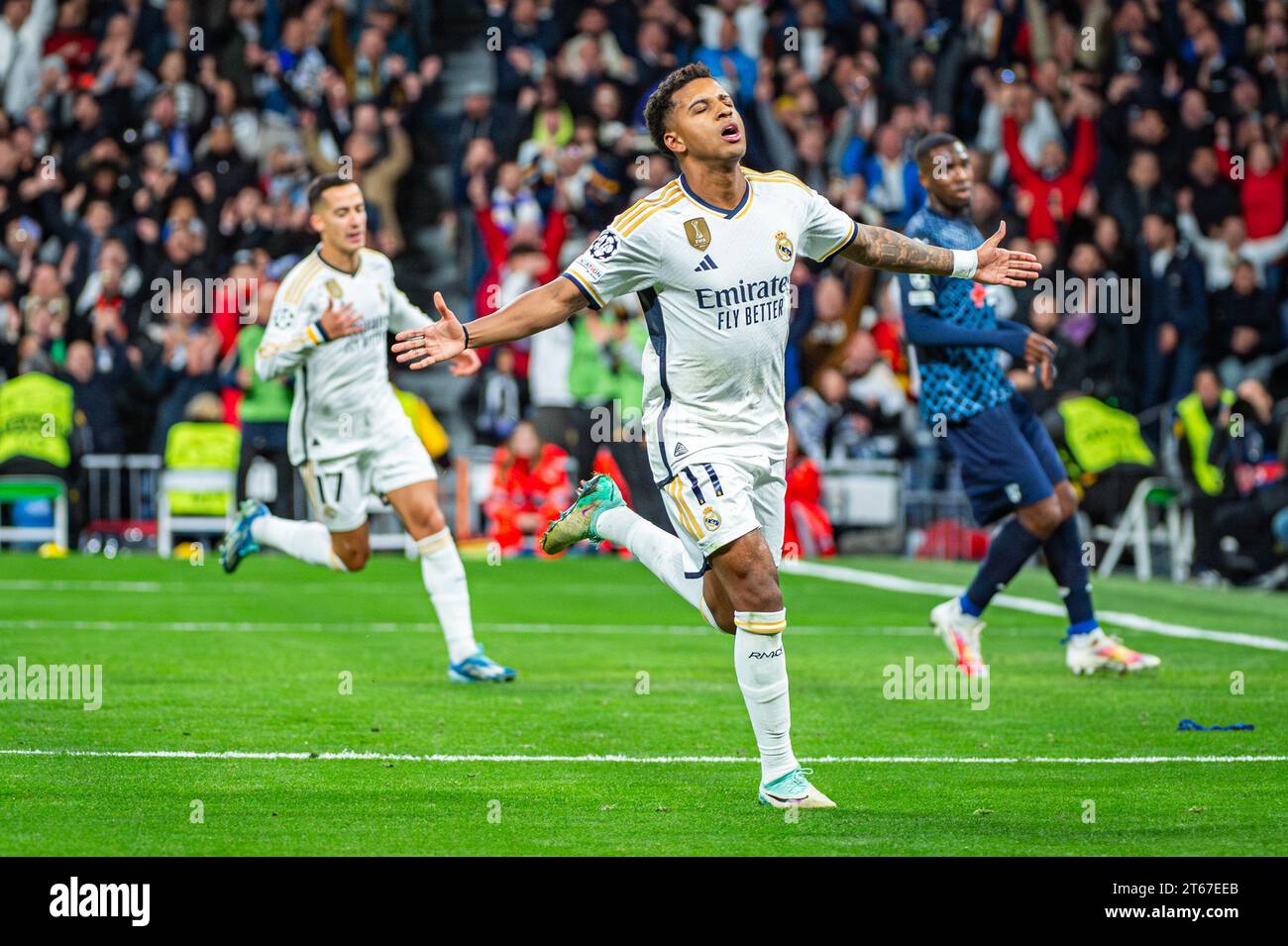 Madrid, Espagne. 08 novembre 2023. Rodrygo Silva de Goes, du Real Madrid, célèbre après avoir marqué un but lors du match de l'UEFA Champions League 2022/23 entre le Real Madrid et Braga au stade Bernabeu. Real Madrid 3:0 Braga. Crédit : SOPA Images Limited/Alamy Live News Banque D'Images