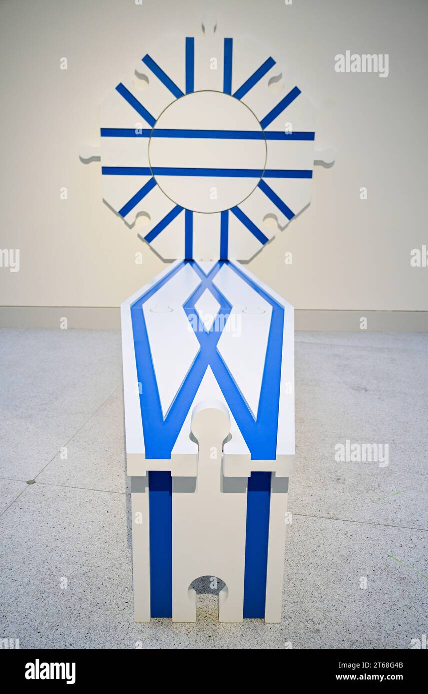 Prague, République tchèque. 09 novembre 2023. Le projet d'exposition de Milena Dopitova Even ODD photographié au Palais des expositions, Galerie nationale de Prague, République tchèque, le 9 novembre 2023. Le projet qui a été créé en 2022 à Bruxelles, Belgique, est dédié à la présidence tchèque du Conseil de l'Union européenne, le projet traite de la question de la solidarité en tant que concept fondamental de l'Europe. Crédit : Roman Vondrous/CTK photo/Alamy Live News Banque D'Images