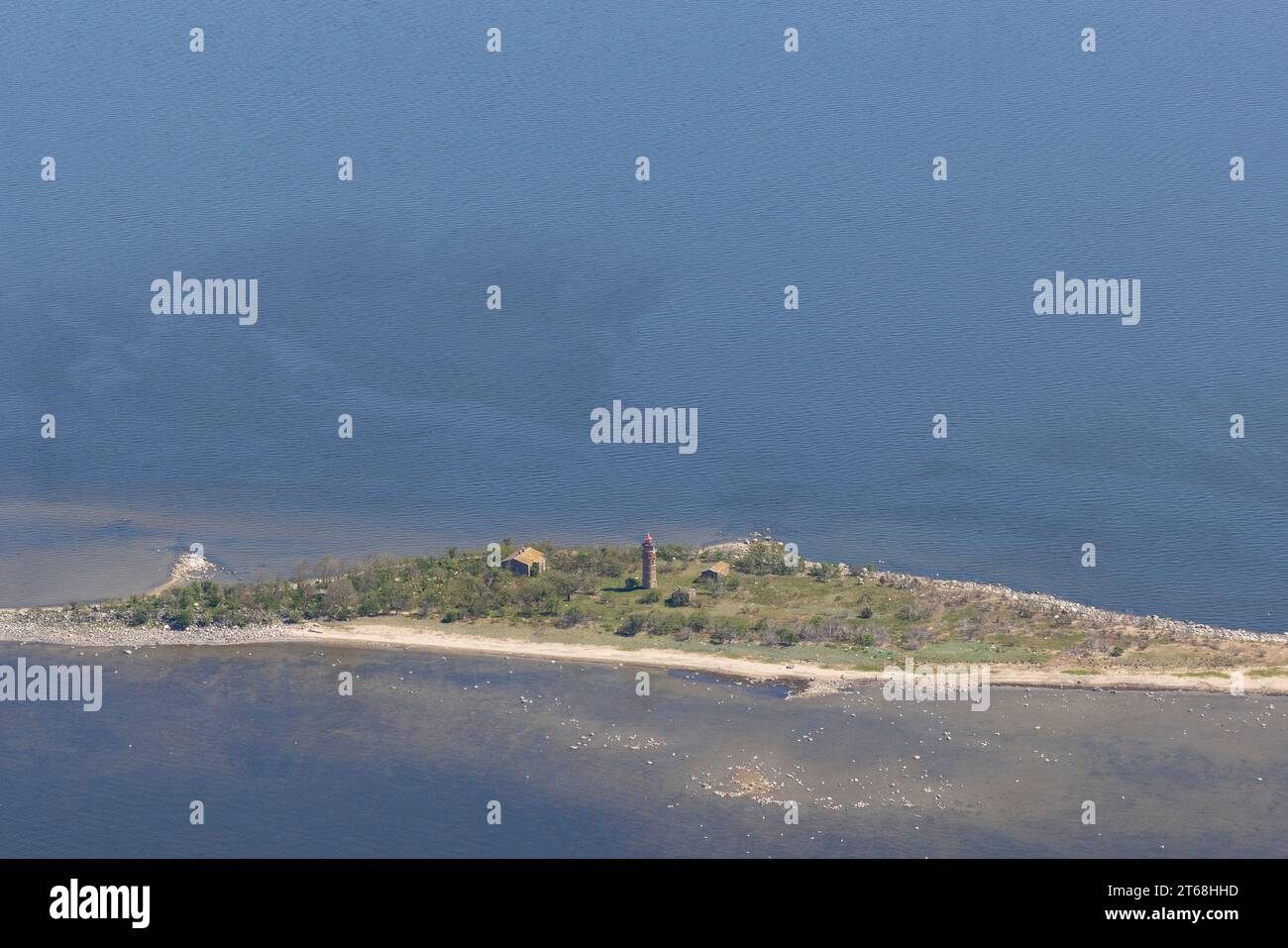 Une vue aérienne de l'île de Sorgu dans la baie de Parnu, mer Baltique, Estonie Banque D'Images