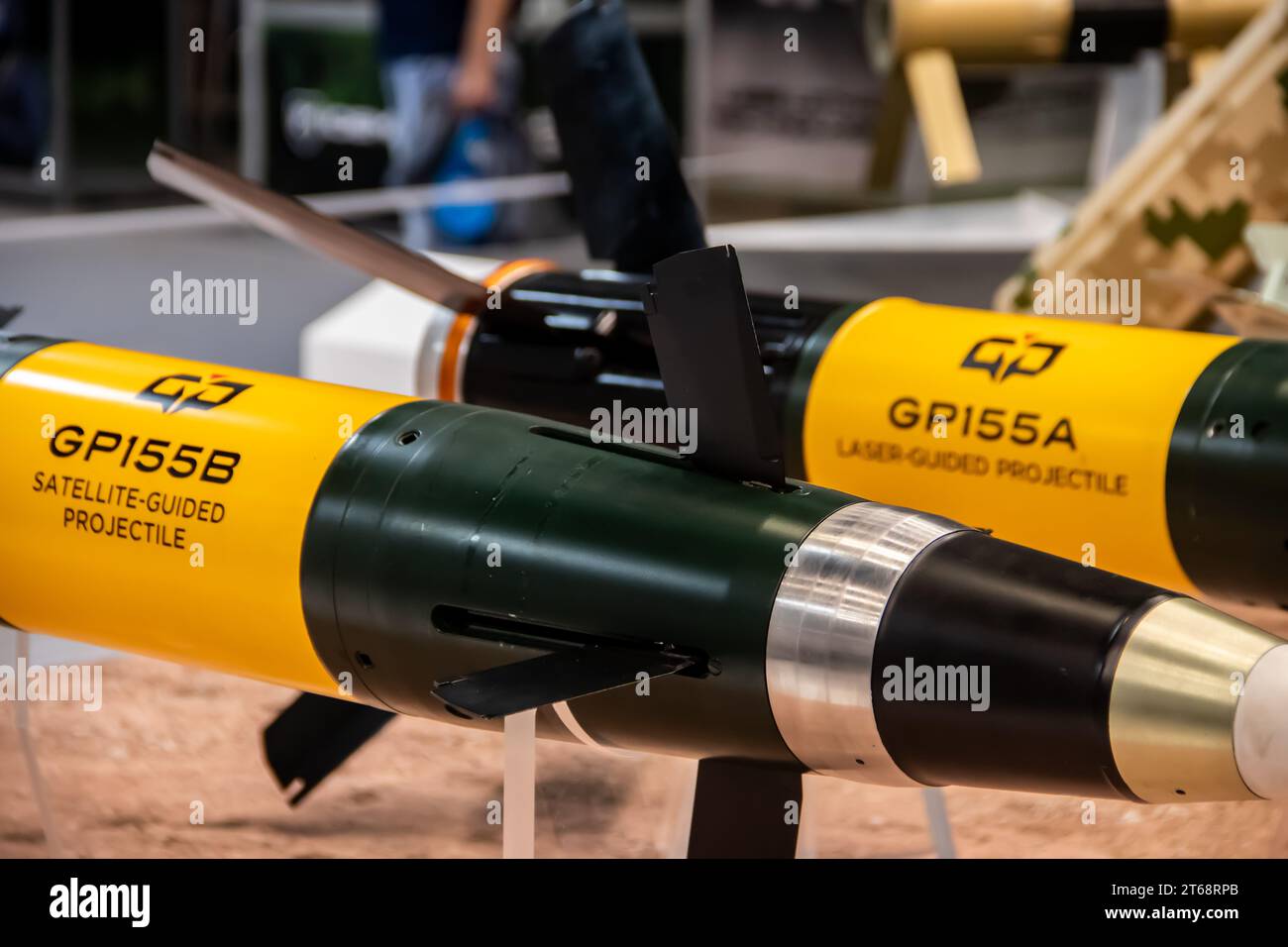 Obus de mortier antichar de missile guidé par satellite GPS, exposé à une foire militaire à Belgrade, Serbie Banque D'Images