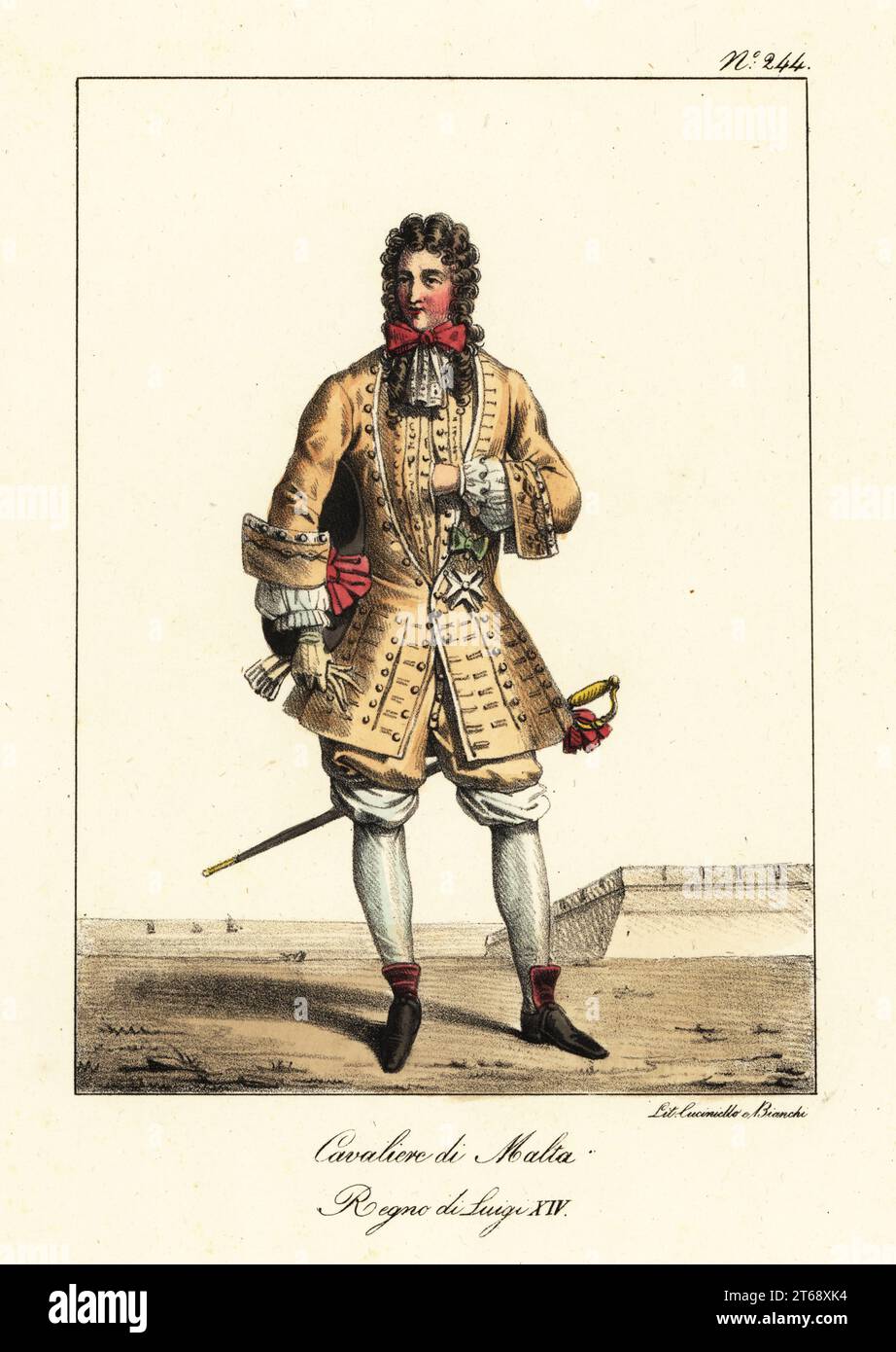 Chevalier de l'ordre de Malte, 17e siècle. En veste buff avec grands poignets, cravate et ruban, culottes, guêtres, bootlets et épée. Chevalier de Malthe. Régne de Louis XIV Lithographie coloriée à la main de Lorenzo Bianchi et Domenico Cuciniello d'après Hippolyte Lecomte de Costumi civili e militari della monarchia francese dal 1200 al 1820, Naples, 1825. Édition italienne des costumes civils et militaires Lecomtes de la monarchie française de 1200 à 1820. Banque D'Images