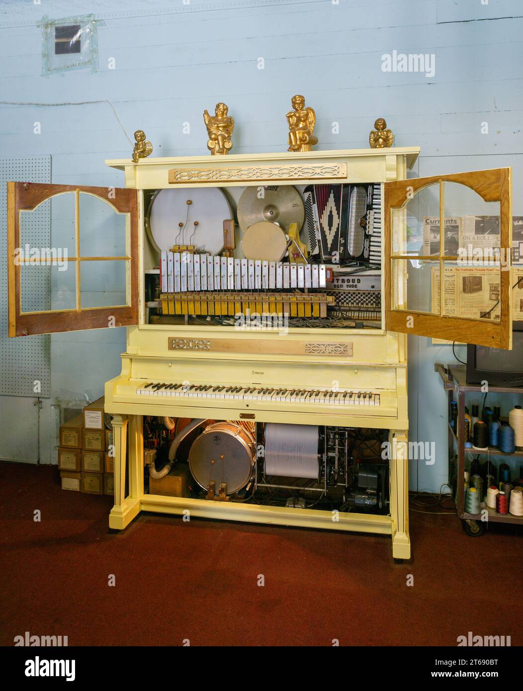 Un Stroud Orchestrion, trouvé à Nelliston, dans la vallée Mohawk de l'État de New York. Banque D'Images