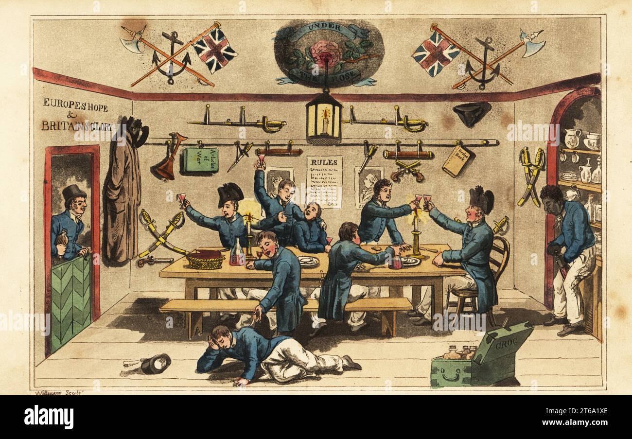 Johnny Newcome apporte du rhum à ses collègues officiers dans le mess des Midshipmans. Les jeunes officiers boivent du grog à une longue table avec des bancs. Un marin noir ouvre une bouteille de vin. Murs décorés d'épées, poignards, chapeaux, manteaux, drapeaux, ancres et pistolets. Naissance Midshipmans. Europes Hope et Britains Glory. Gravure sur cuivre colorée à la main d'après une illustration de Charles Williams de John Mitfords Adventures of Johnny Newcome in the Navy, Londres, 1819. Banque D'Images