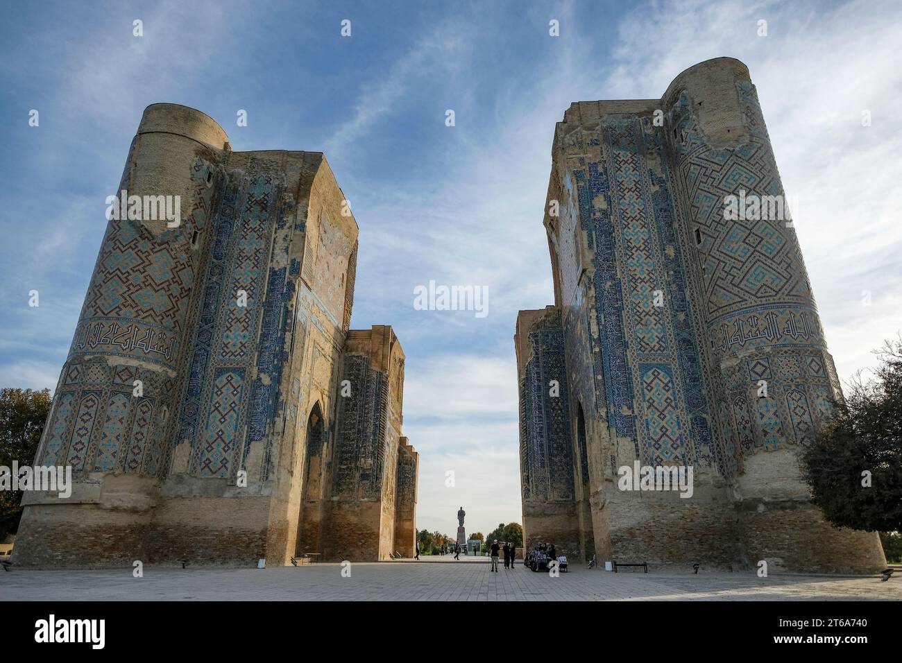 Shahrisabz, Ouzbékistan - 4 novembre 2023 : ruines du palais Ak Saray à Shahrisabz, Ouzbékistan. Banque D'Images
