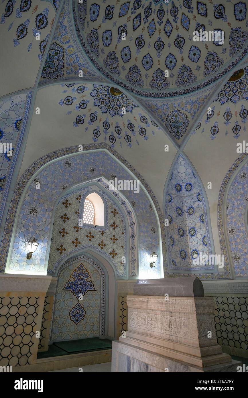 Shahrisabz, Ouzbékistan - 5 novembre 2023 : la mosquée Kok Gumbaz à Shahrisabz, Ouzbékistan. Banque D'Images